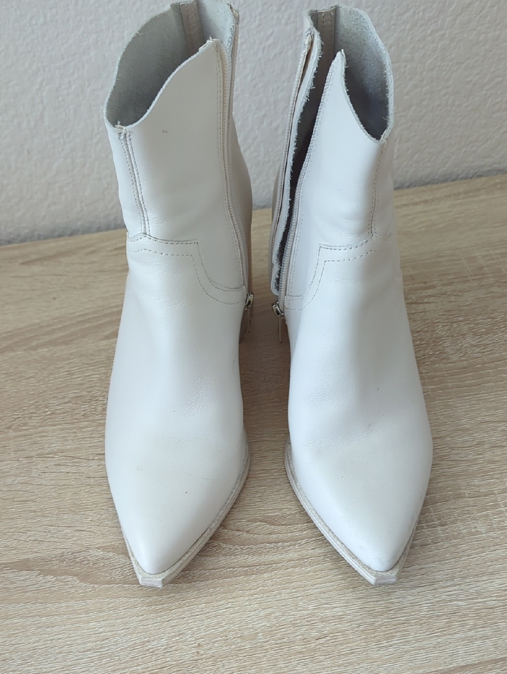 Steve Madden White Pointed Toe Ankle Booties